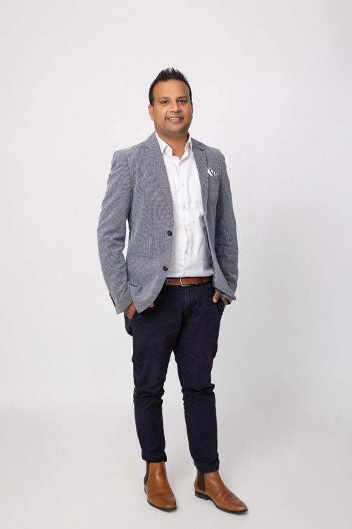Photo2_Pratik web